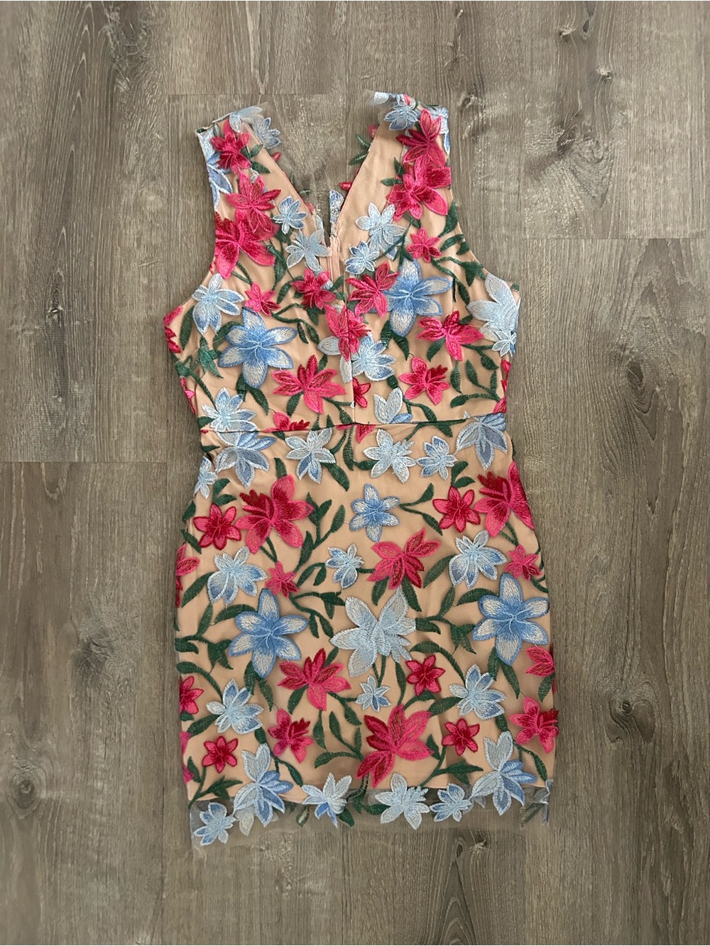 Sam Edelman Vibrant Floral Pink and Light Blue Embroidered Dress Overlay - Picture 4 of 5